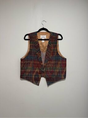 Vintage 90s Longhorn Plaid Vest w/ Metal Clasp